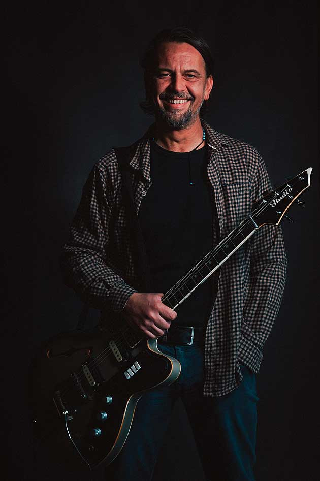 kytara-Tomáš Bořek